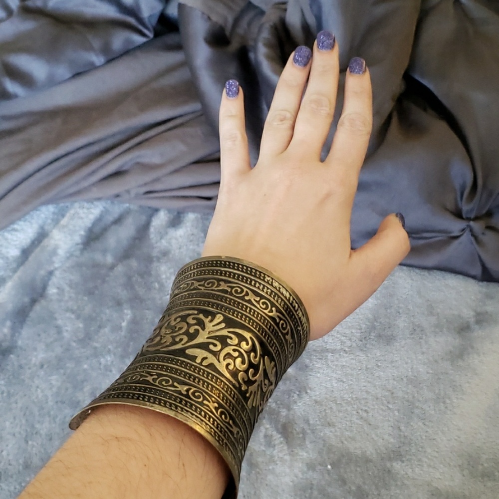 Metal Cuff - Picture 4 of 5
